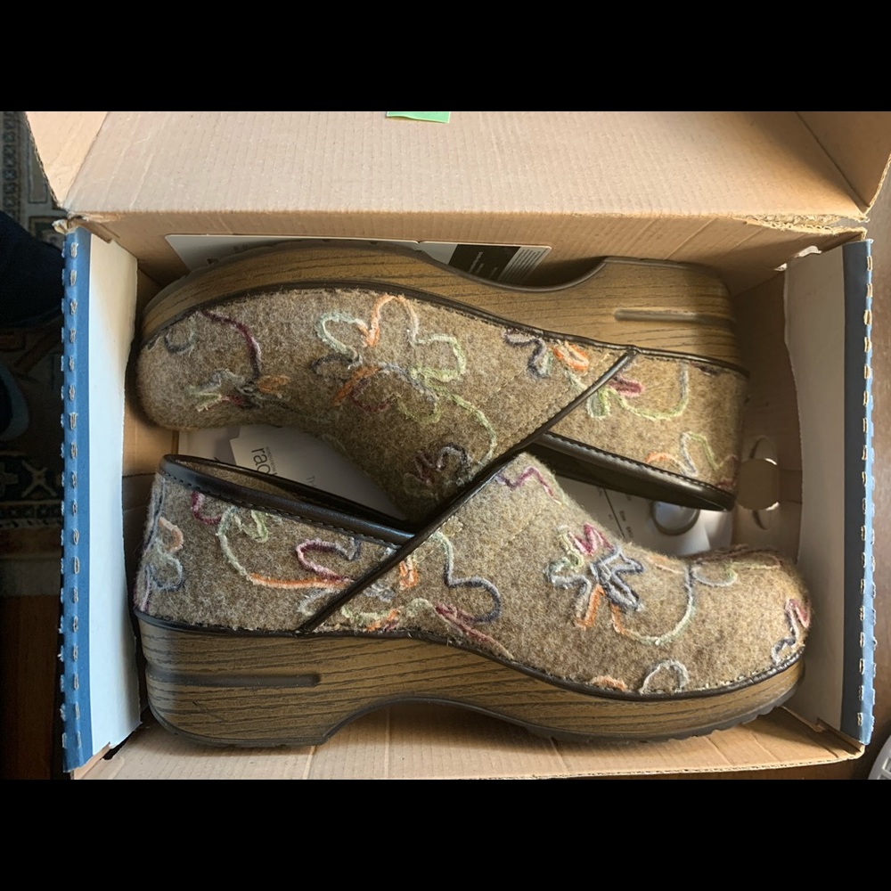 Dansko Felt Pro Oatmeal Floral size 41.